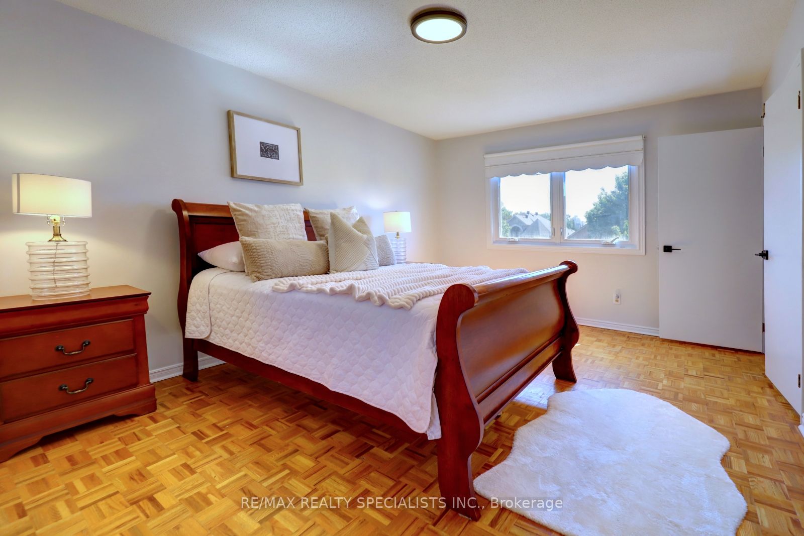 34 Brillinger St
