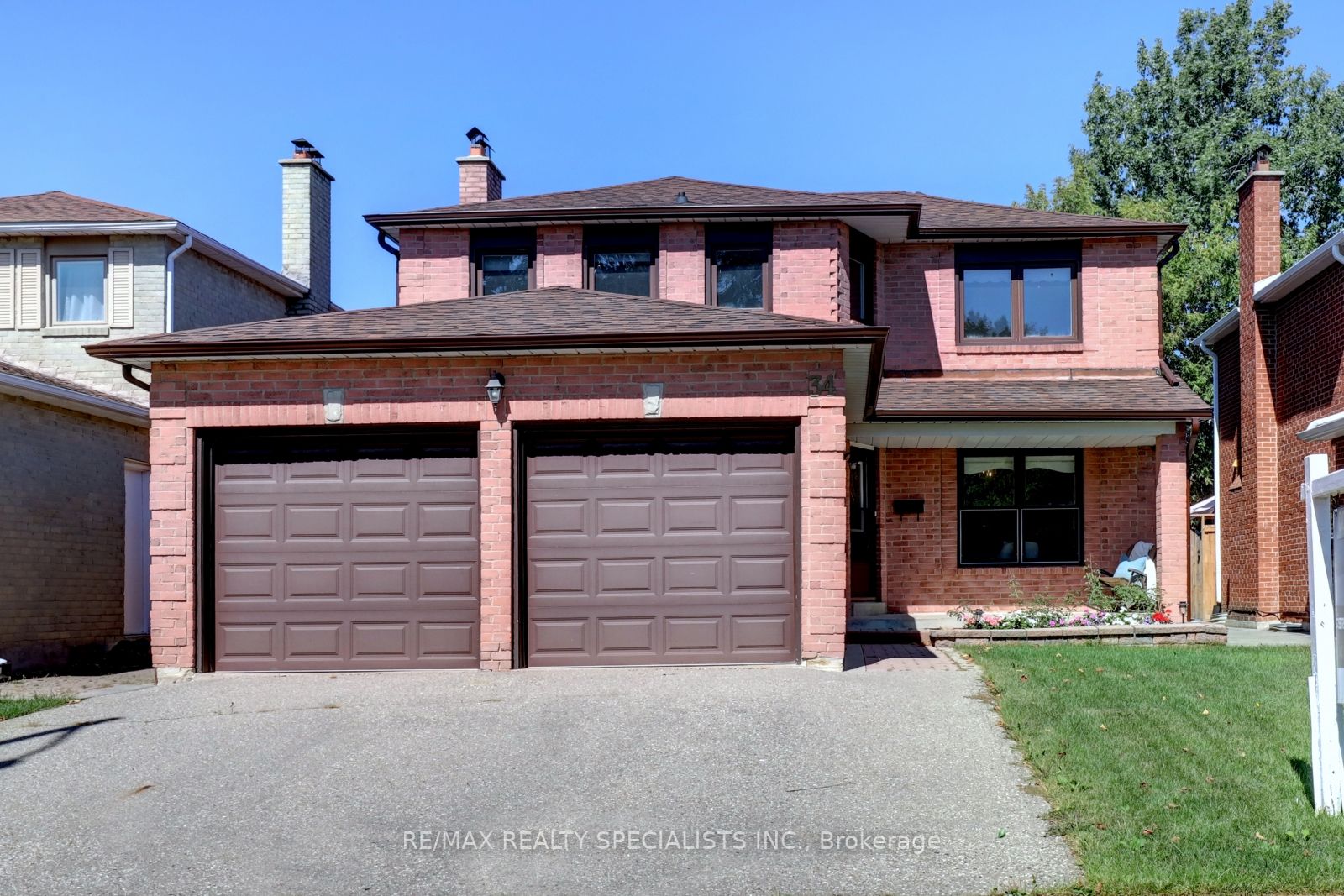 34 Brillinger St