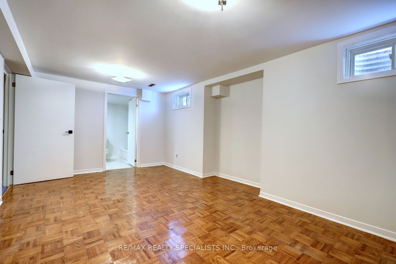 34 Brillinger St