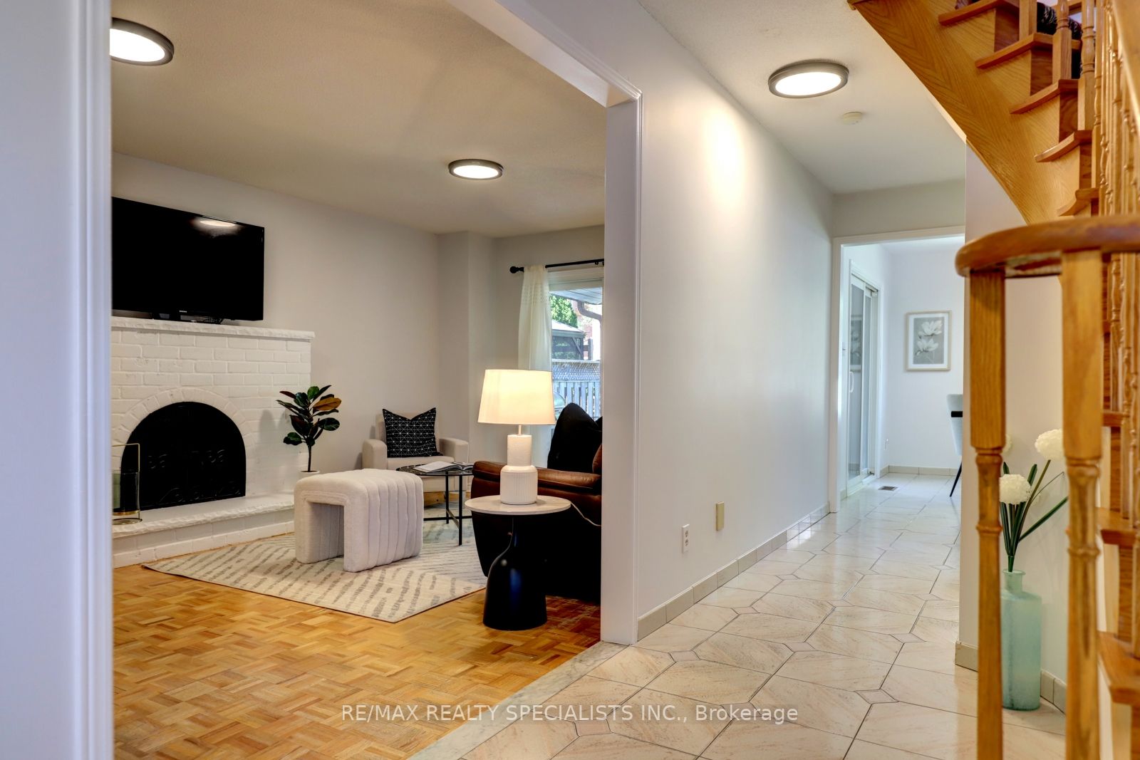 34 Brillinger St