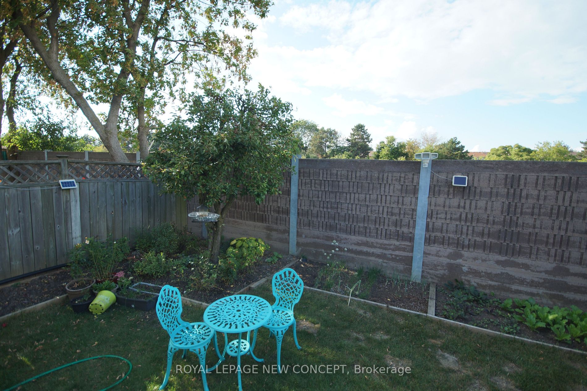 105 Bradbeer Crescent