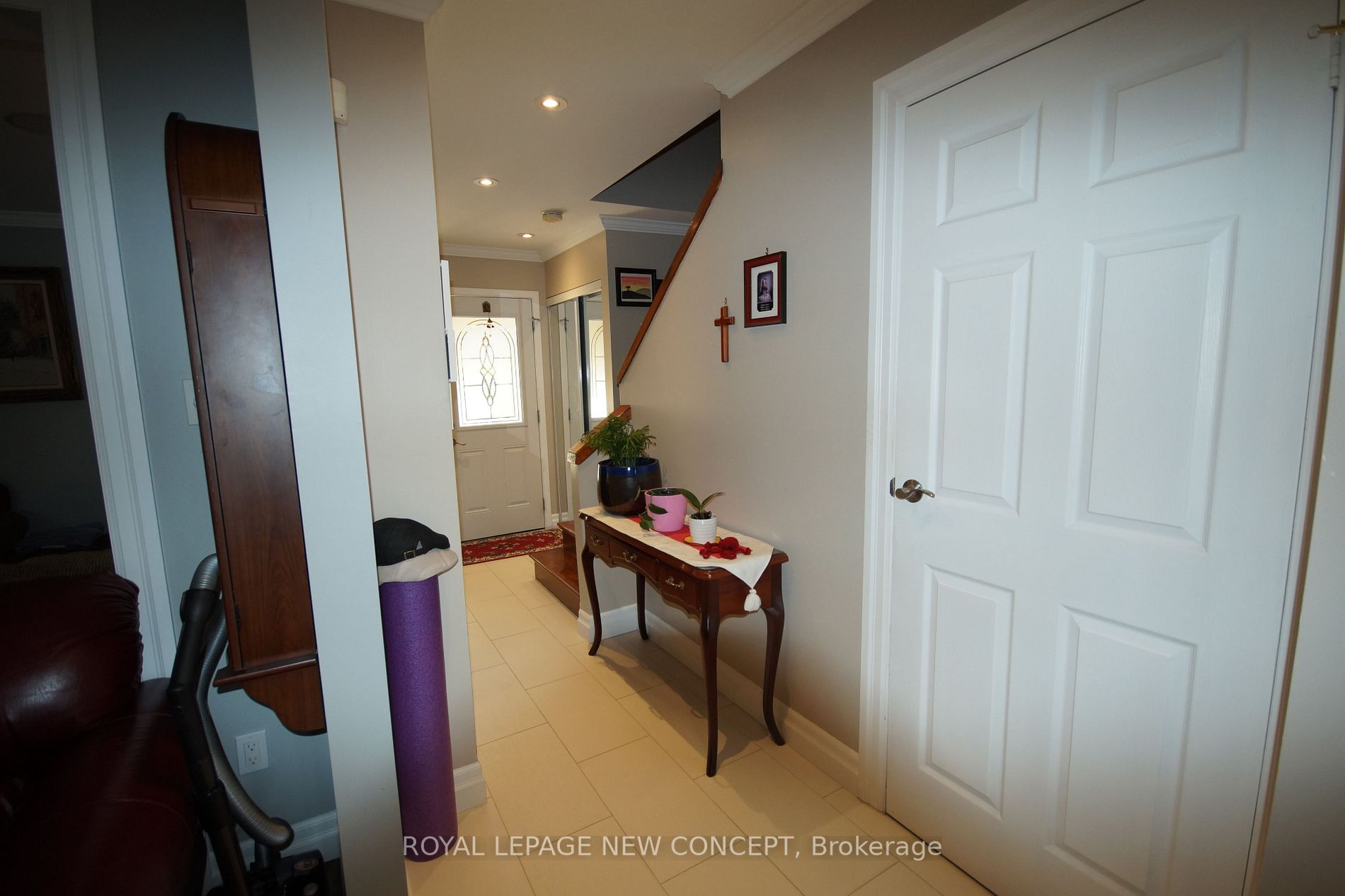 105 Bradbeer Crescent