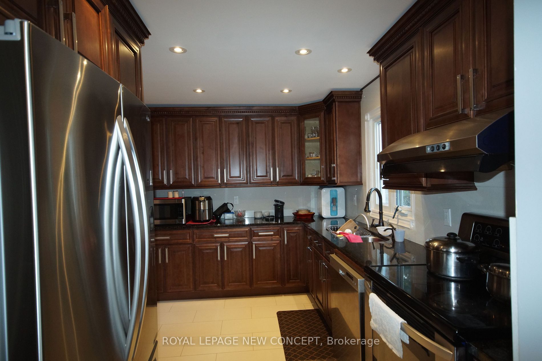 105 Bradbeer Crescent