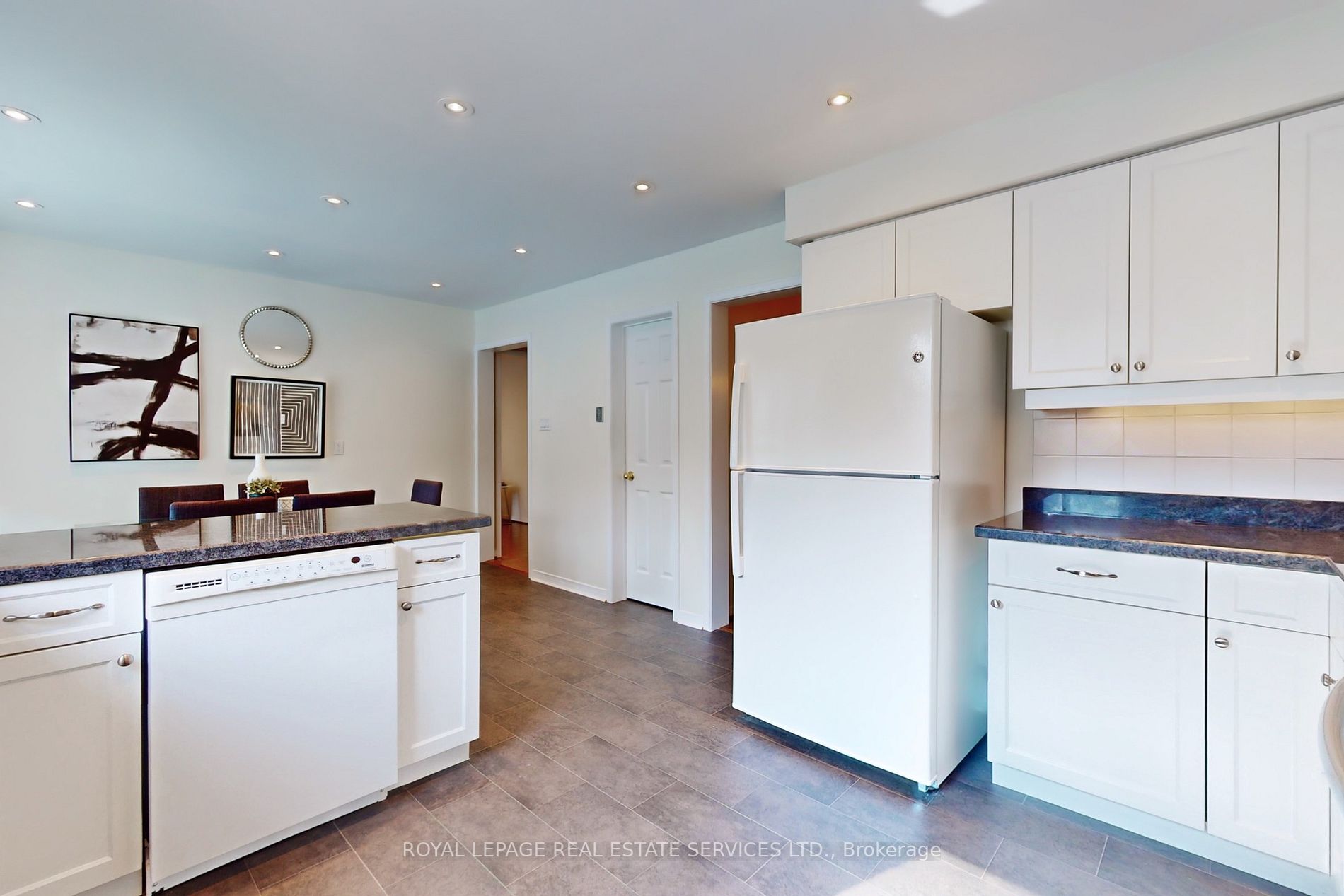 51 Millcroft Way