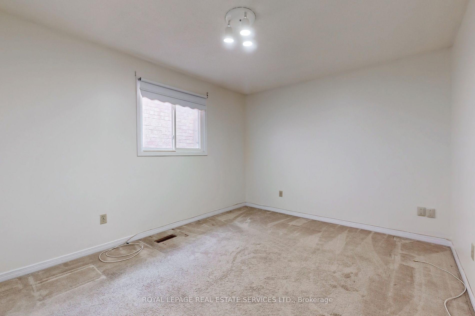 51 Millcroft Way