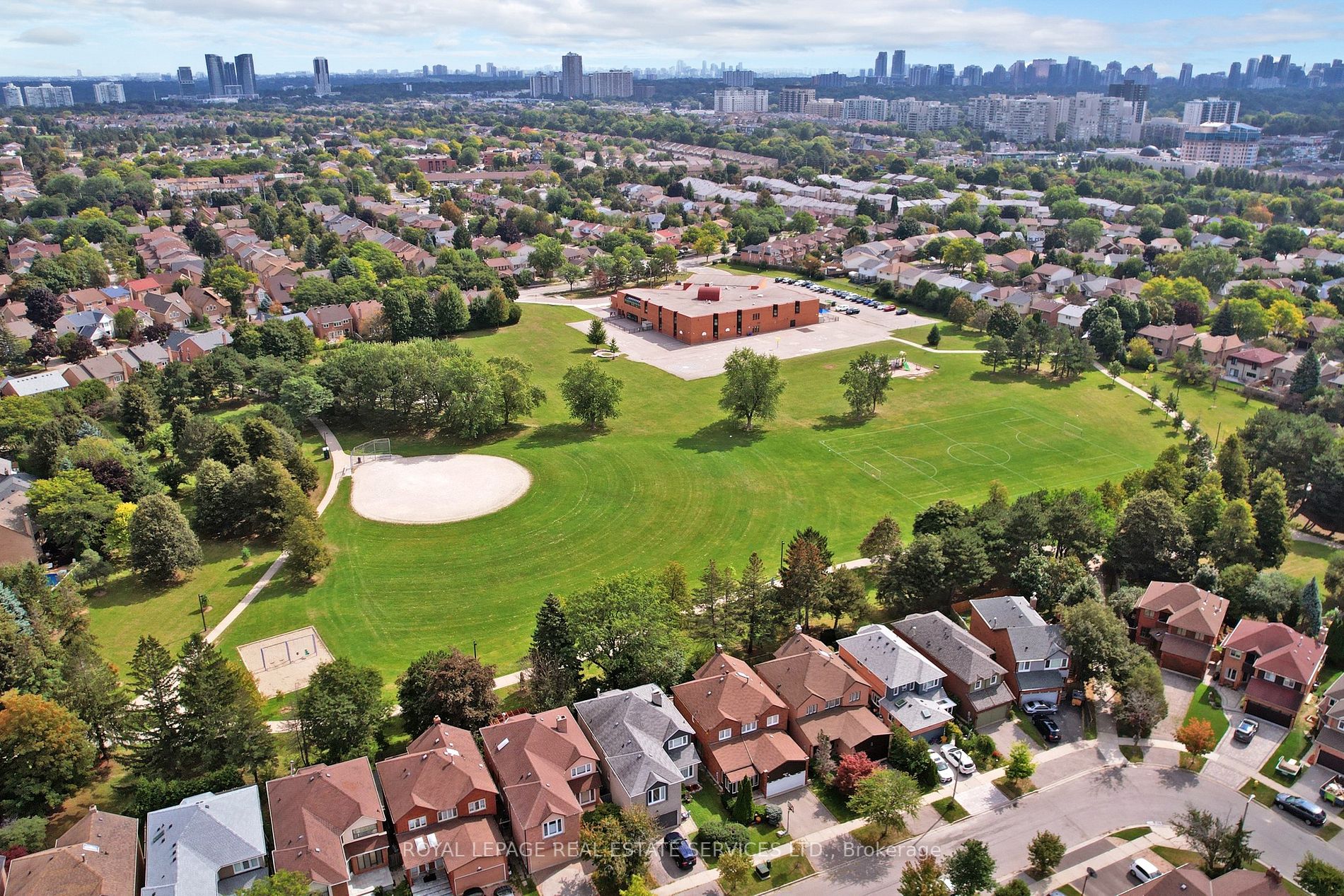 51 Millcroft Way
