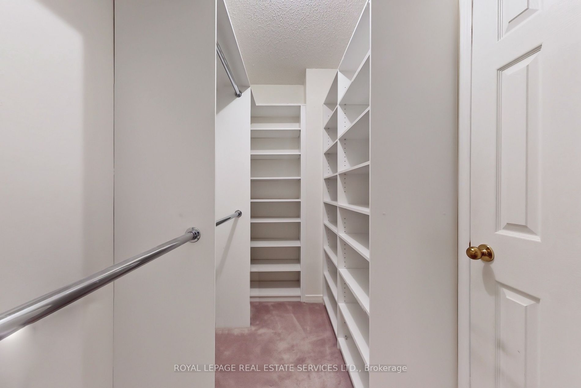 51 Millcroft Way
