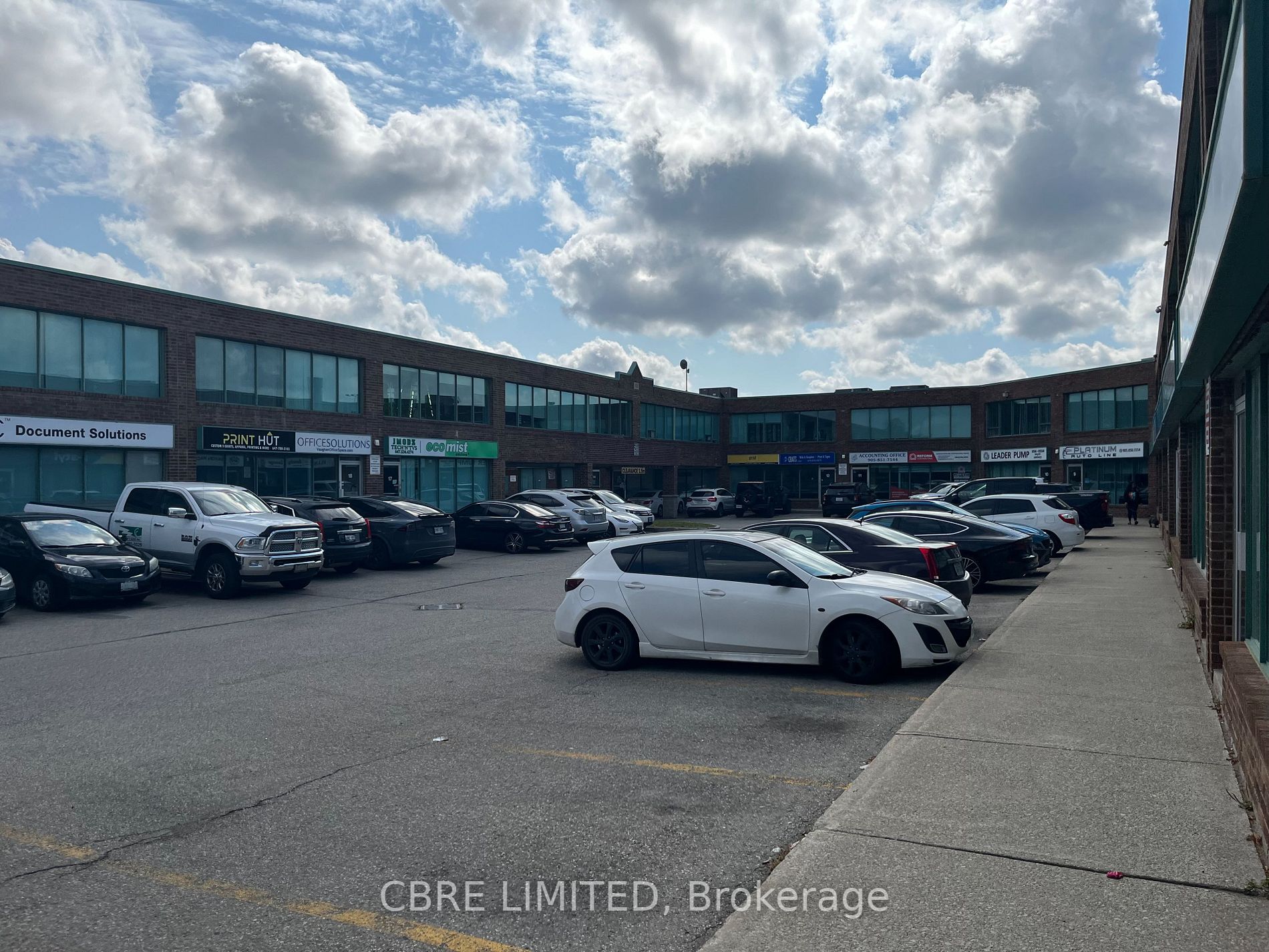 115 Woodstream Blvd, #4