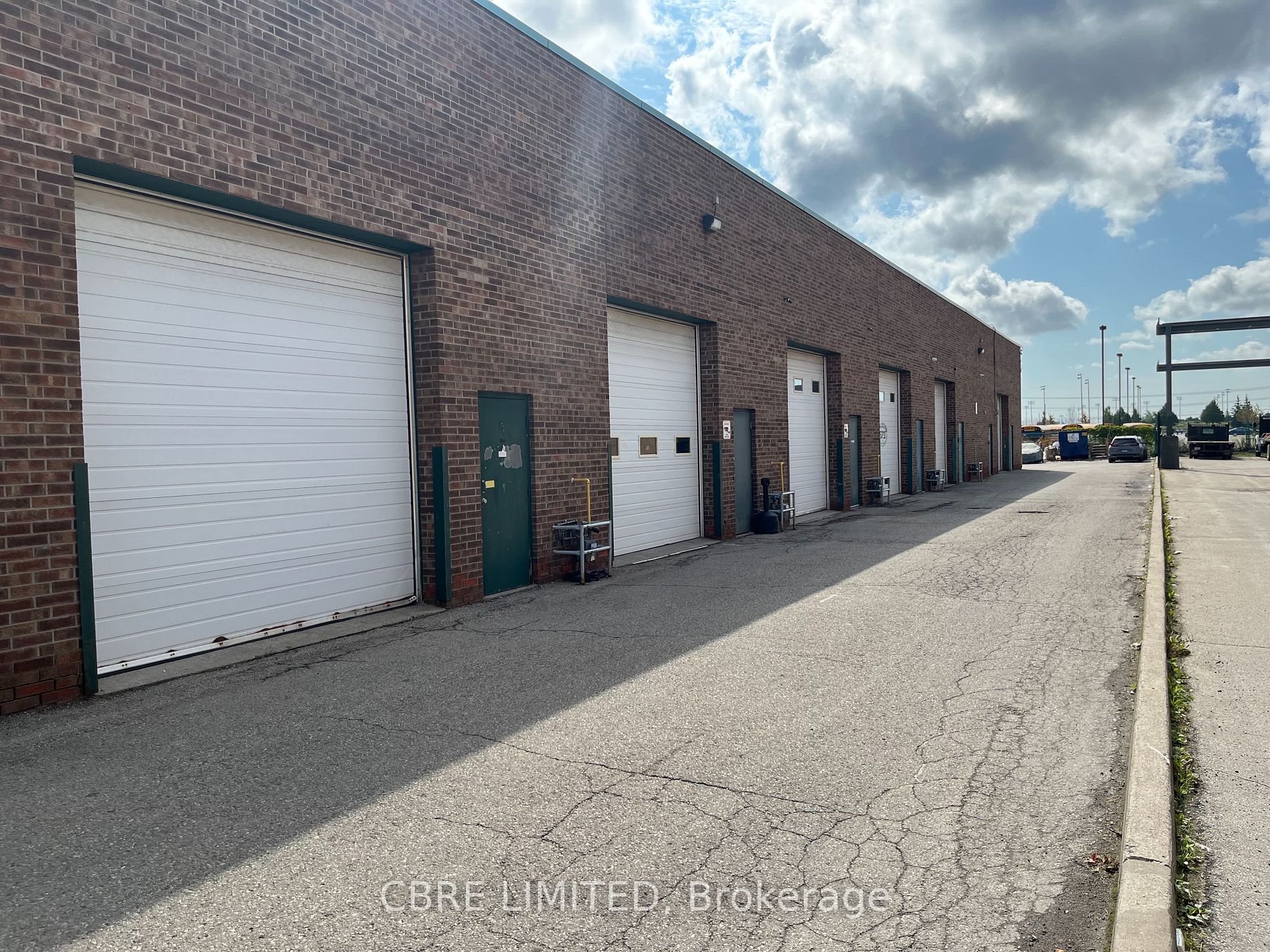 115 Woodstream Blvd, #4