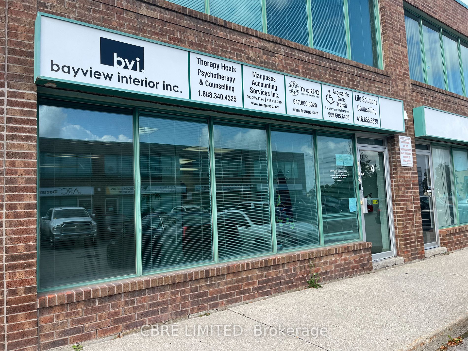 115 Woodstream Blvd, #4