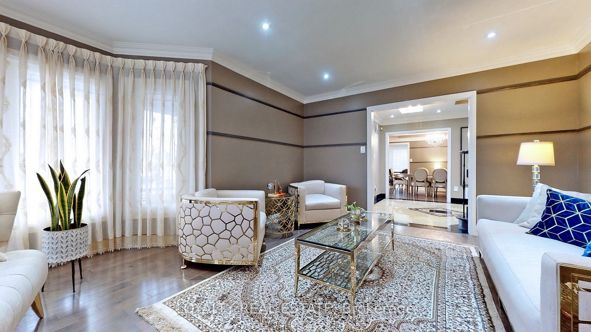 6 Lemsford Drive