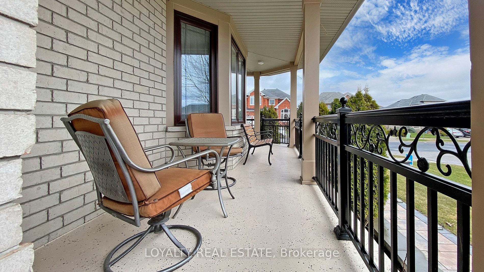 6 Lemsford Drive