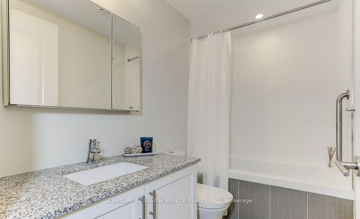 9618 Yonge St, #608