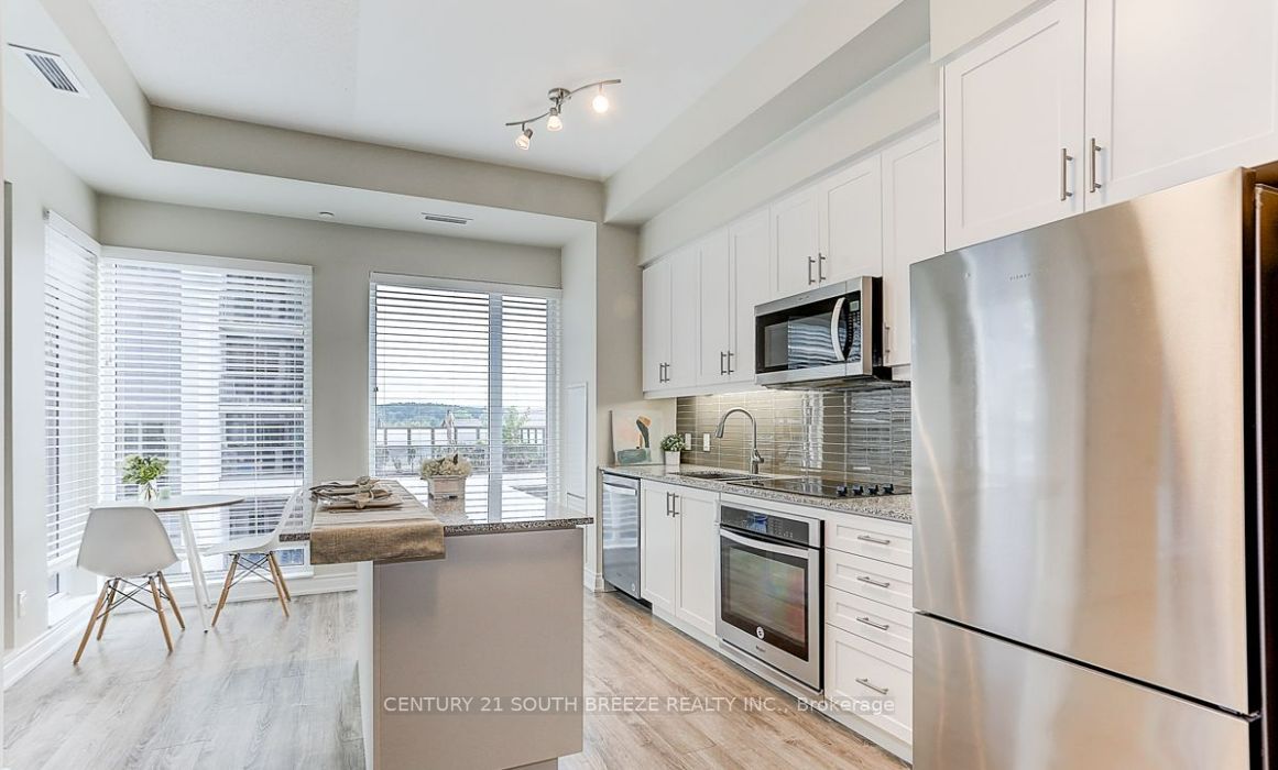 9618 Yonge St, #608