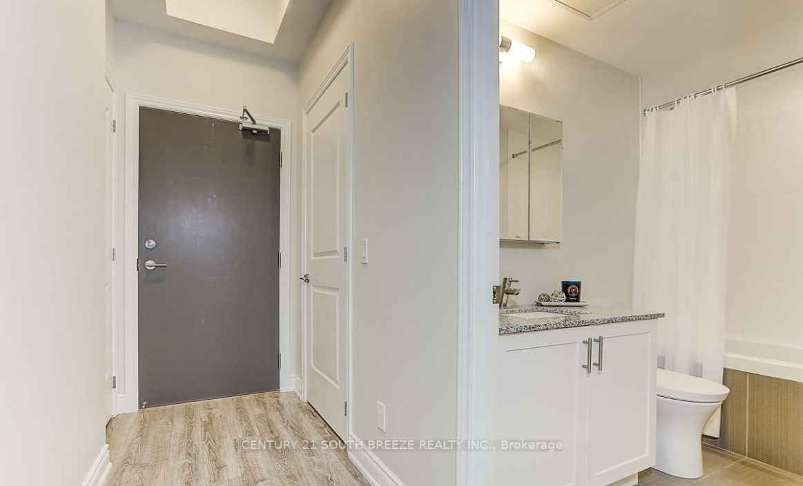 9618 Yonge St, #608