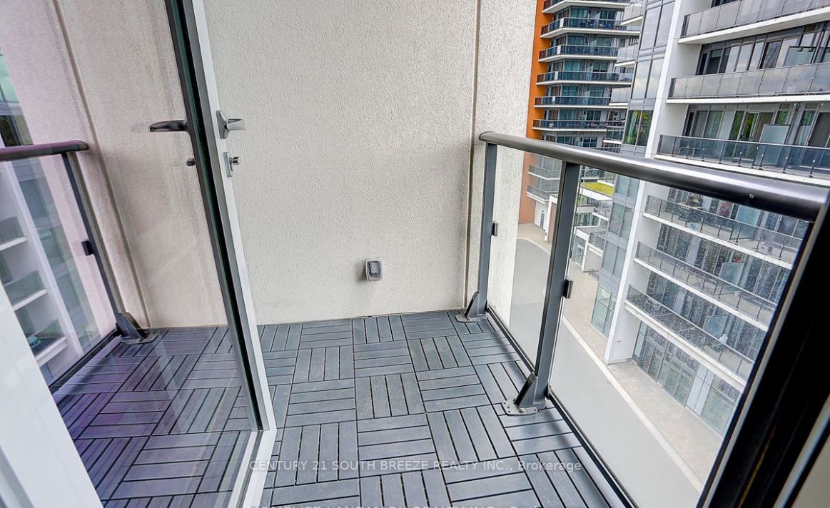 9618 Yonge St, #608