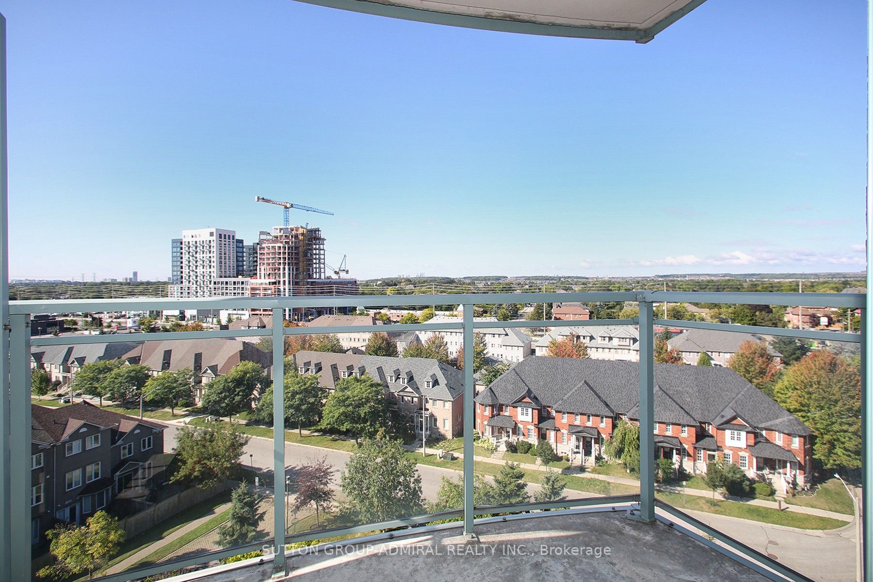 51 Baffin Crt S, #815