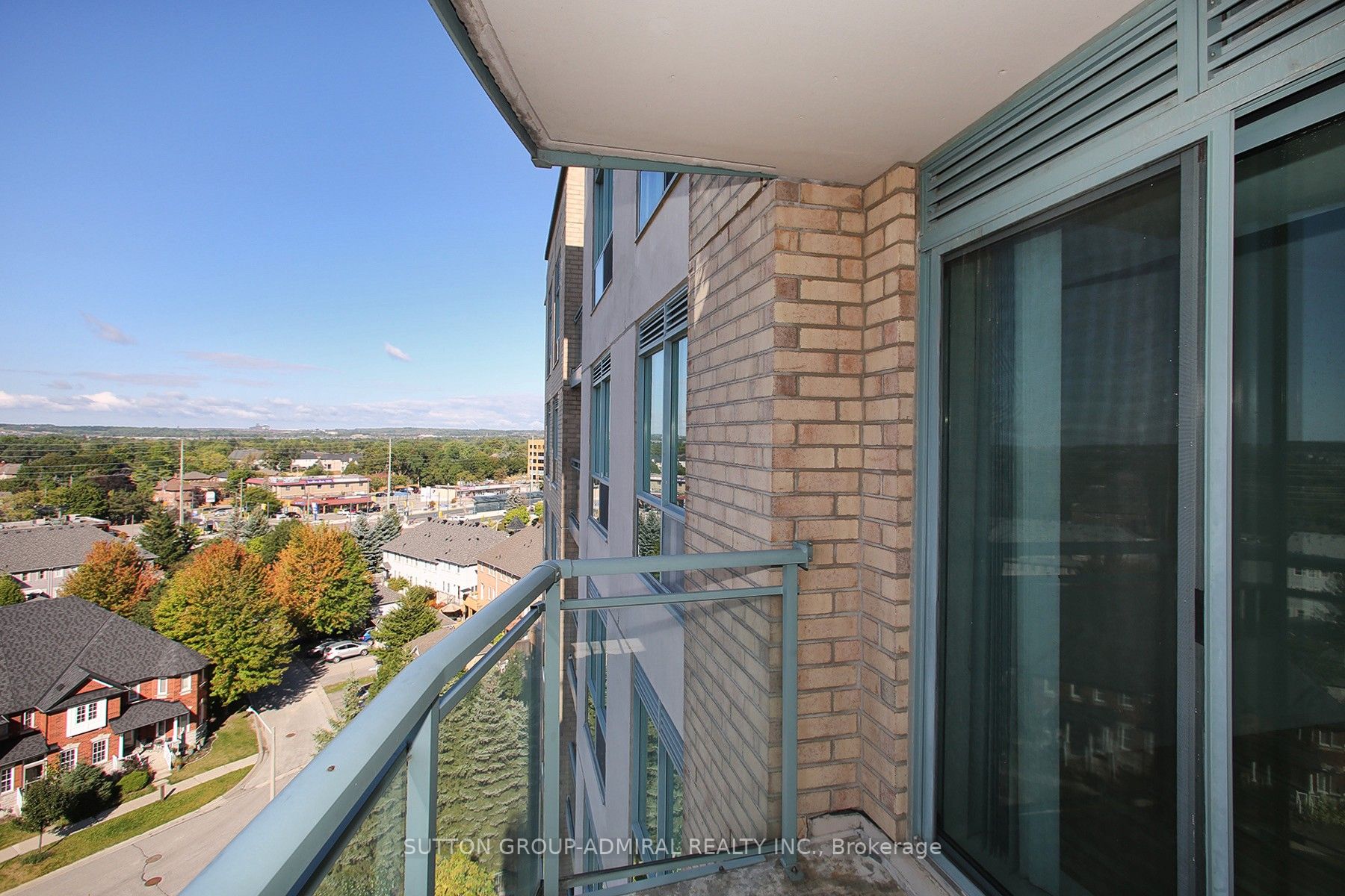 51 Baffin Crt S, #815