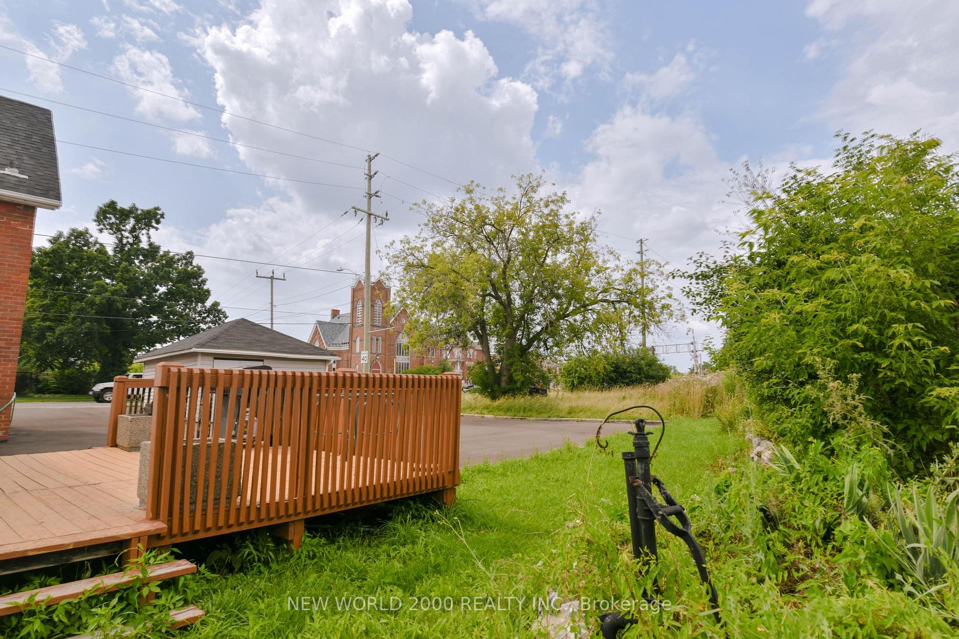 8071 Kipling Ave
