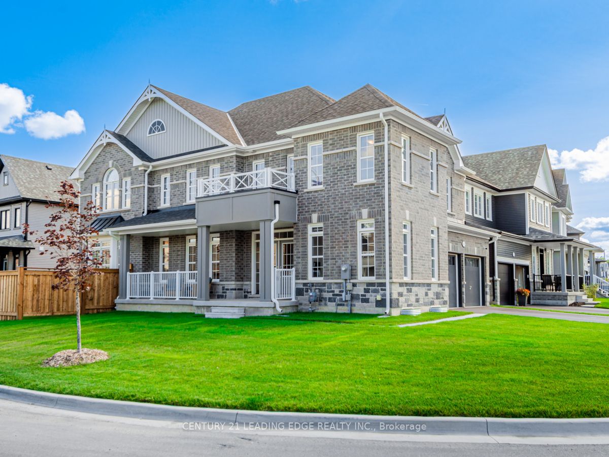 109 Strachan Tr