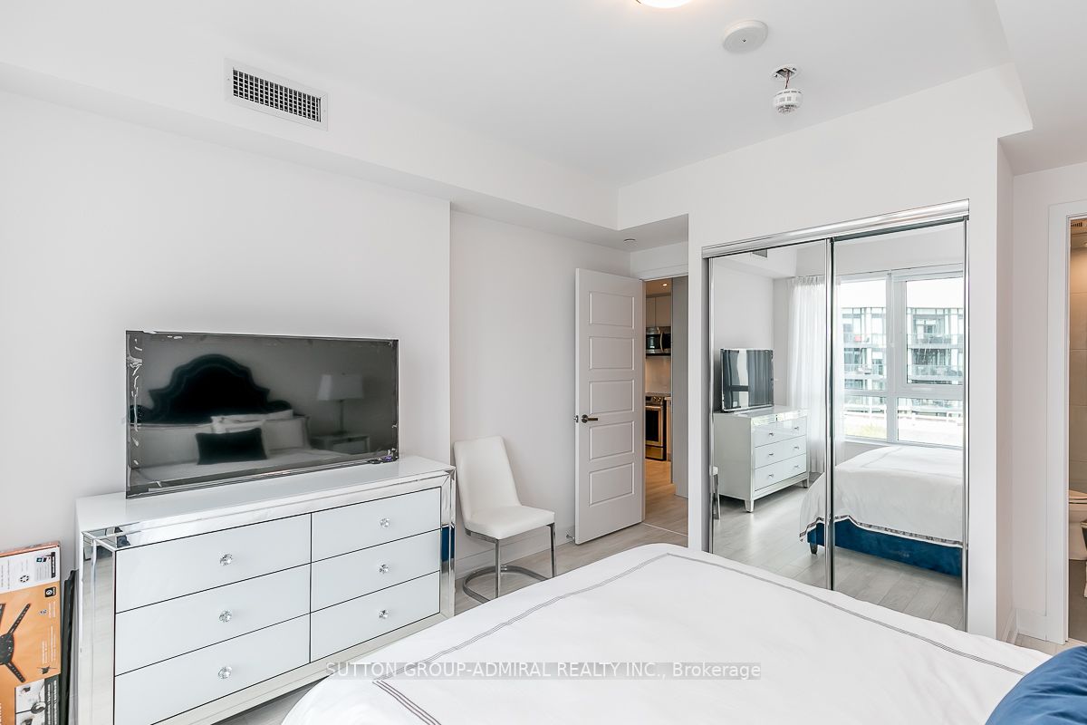 375 Sea Ray Ave, #327