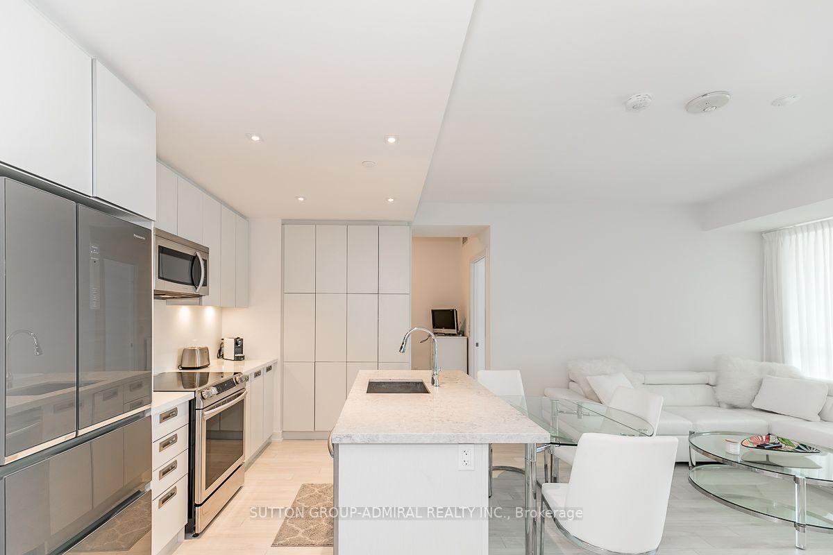 375 Sea Ray Ave, #327
