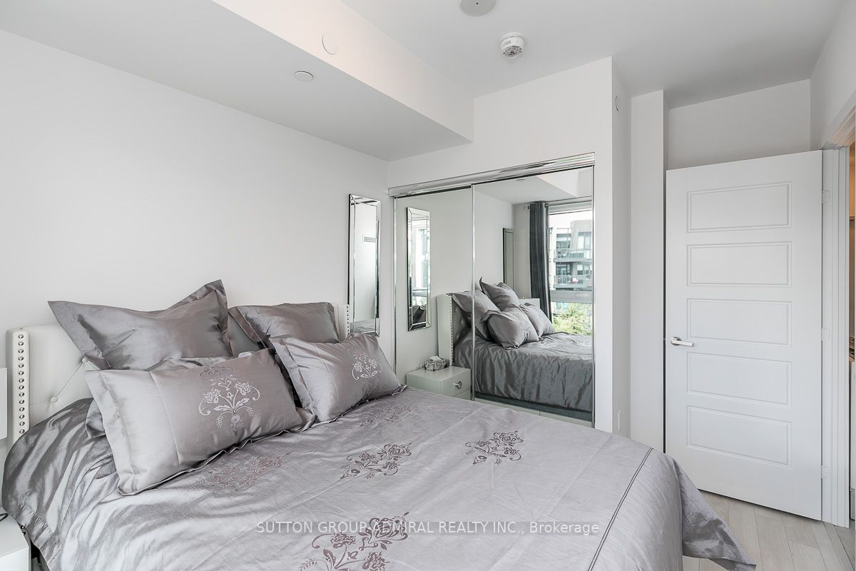 375 Sea Ray Ave, #327