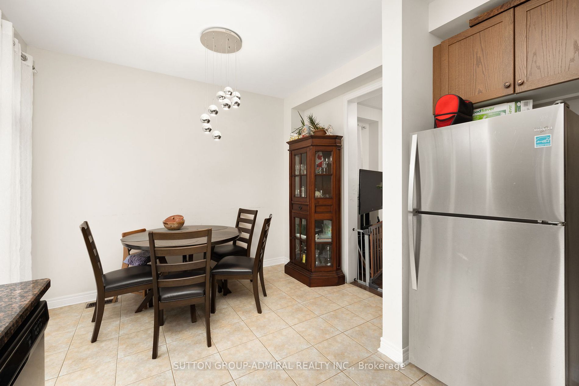 78 Paper Mills Cres
