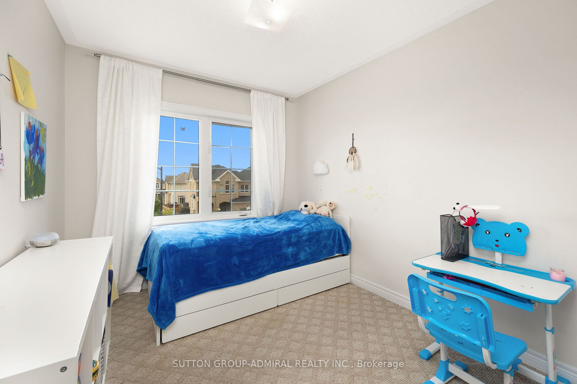 78 Paper Mills Cres