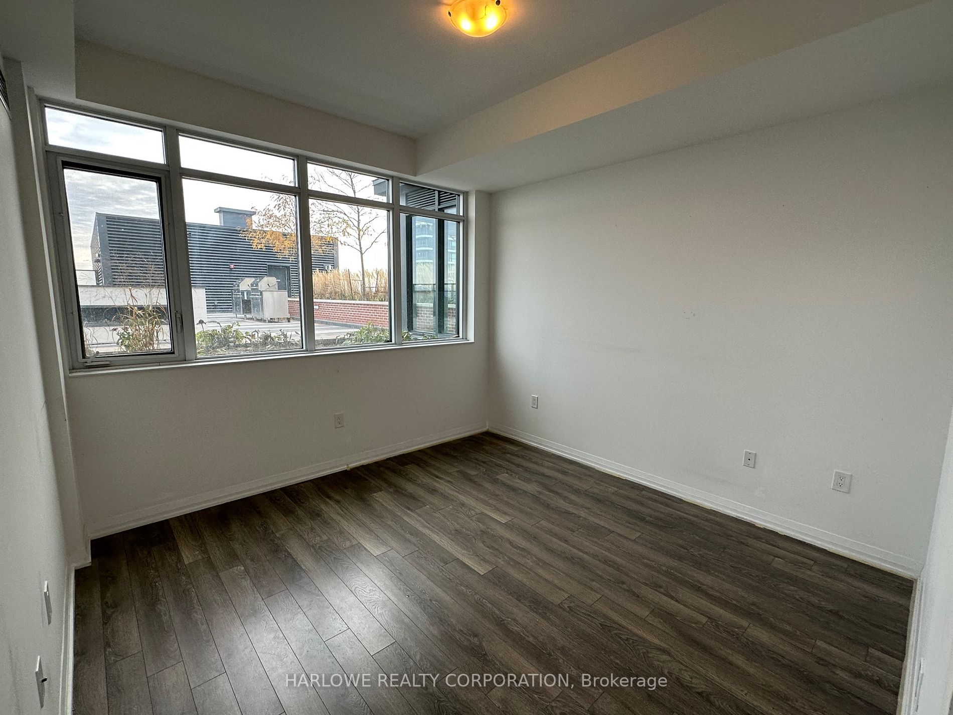 99 Eagle Rock Way, #911