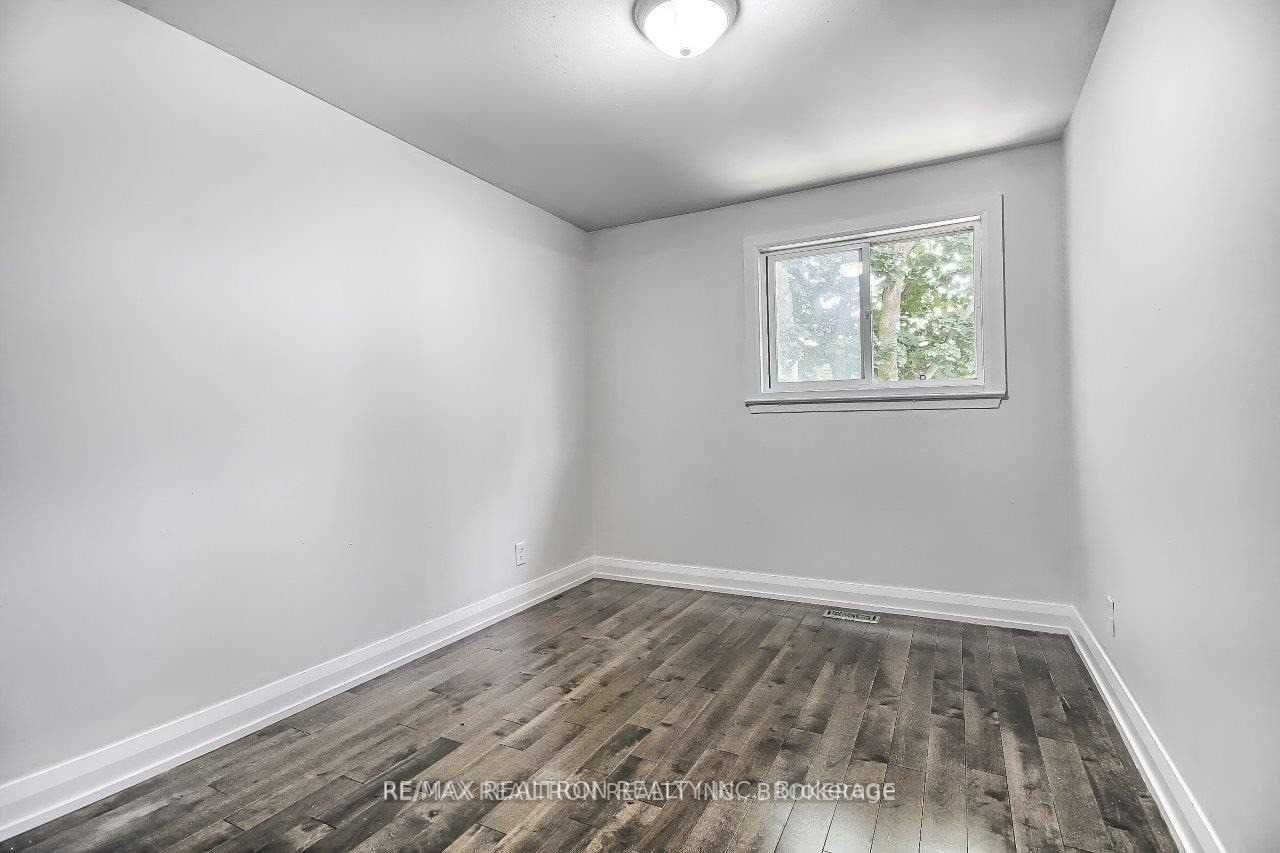 1043 Lemar Rd, #Main