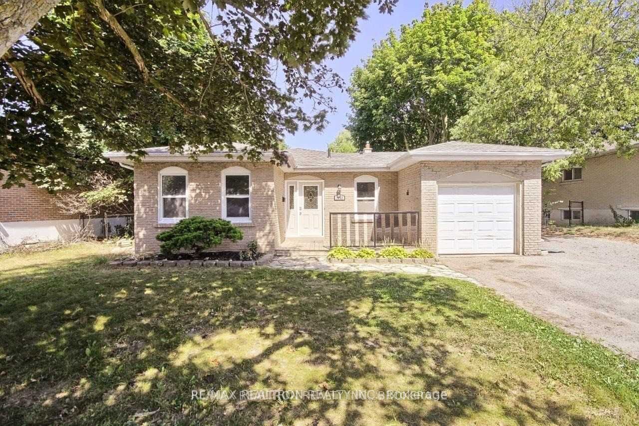 1043 Lemar Rd, #Main