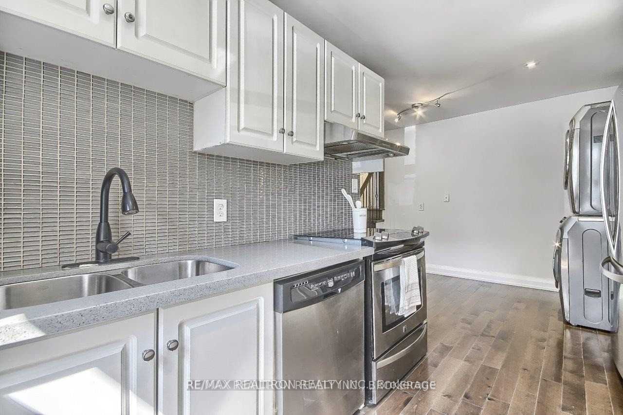 1043 Lemar Rd, #Main