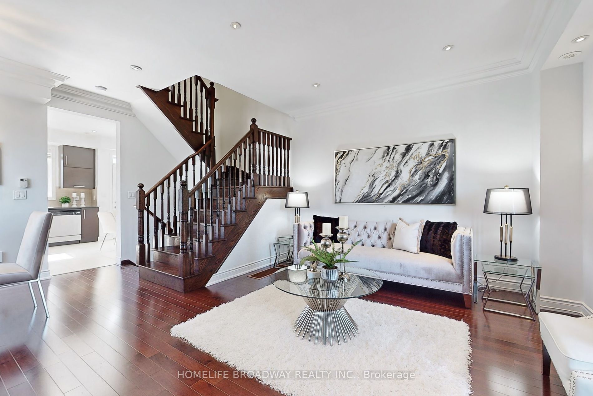 271 South Park Rd, #Th 27