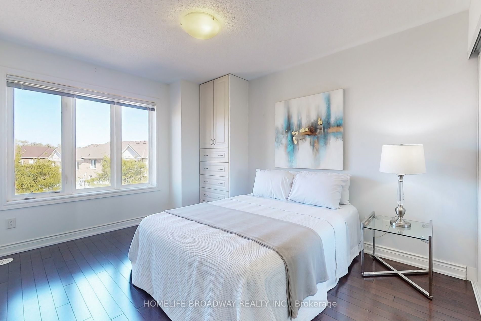 271 South Park Rd, #Th 27