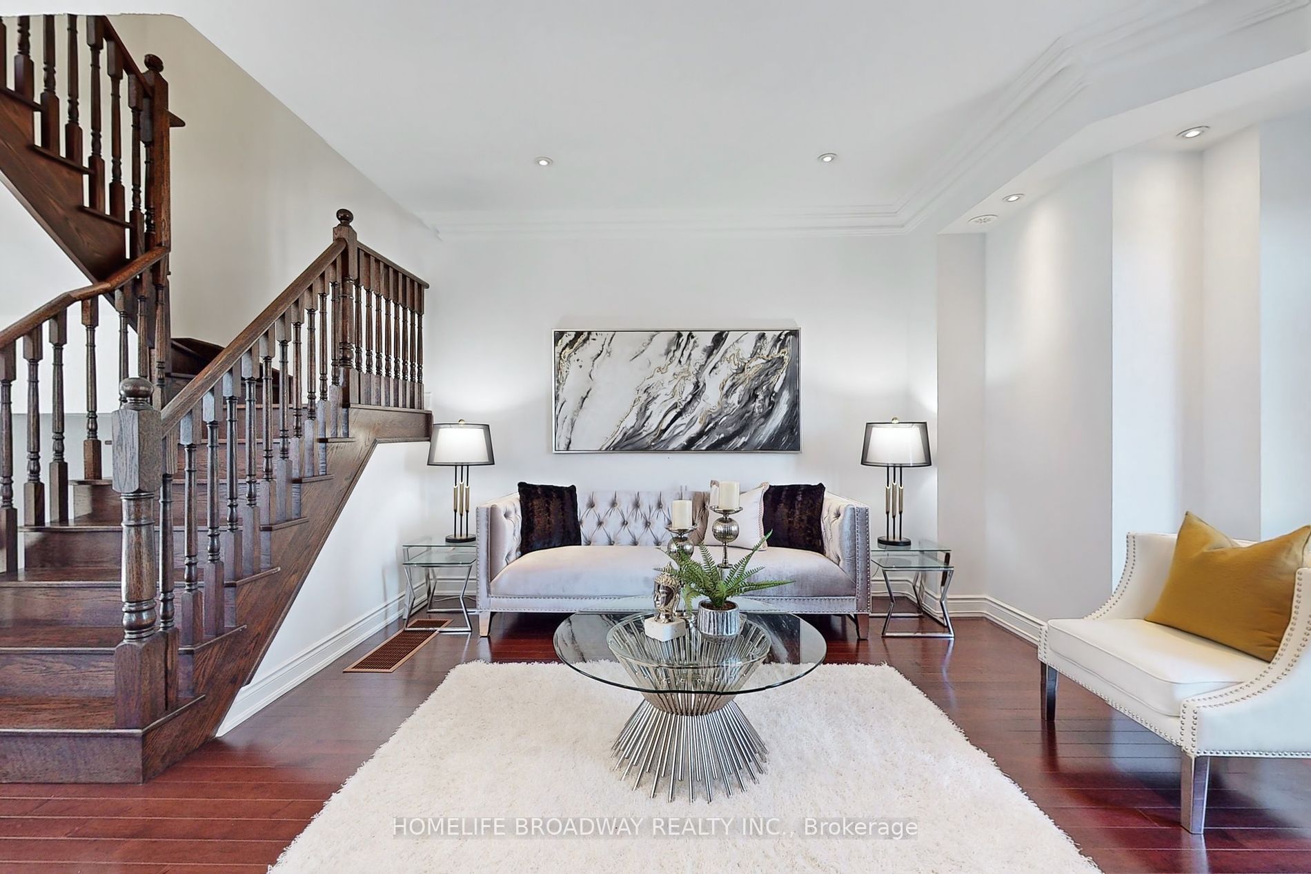 271 South Park Rd, #Th 27
