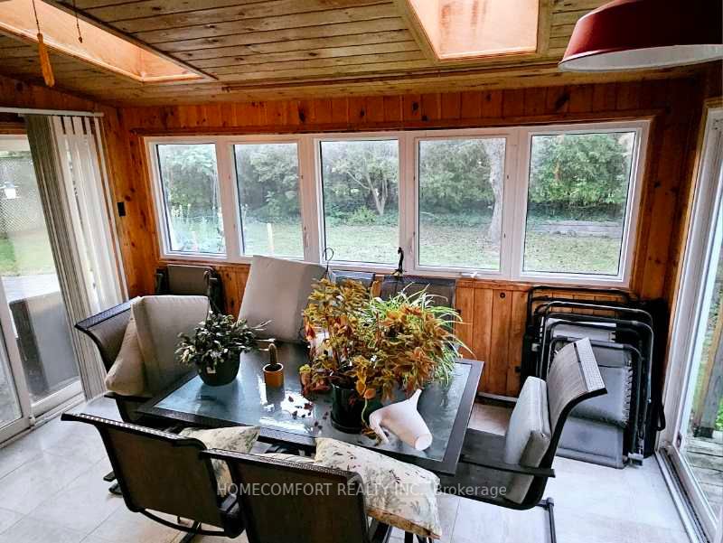 8 Sir Lancelot Drive