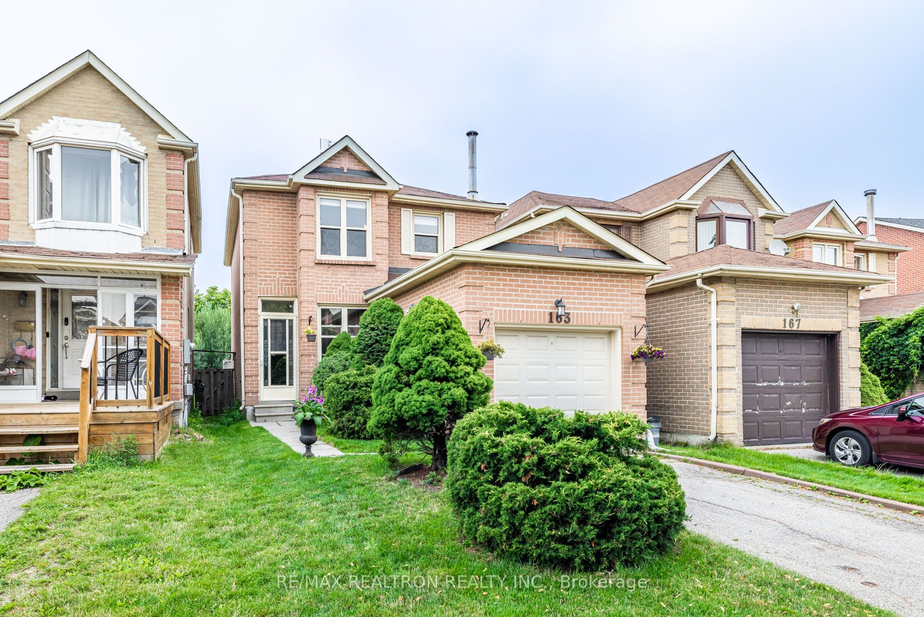 163 Gailcrest Circ