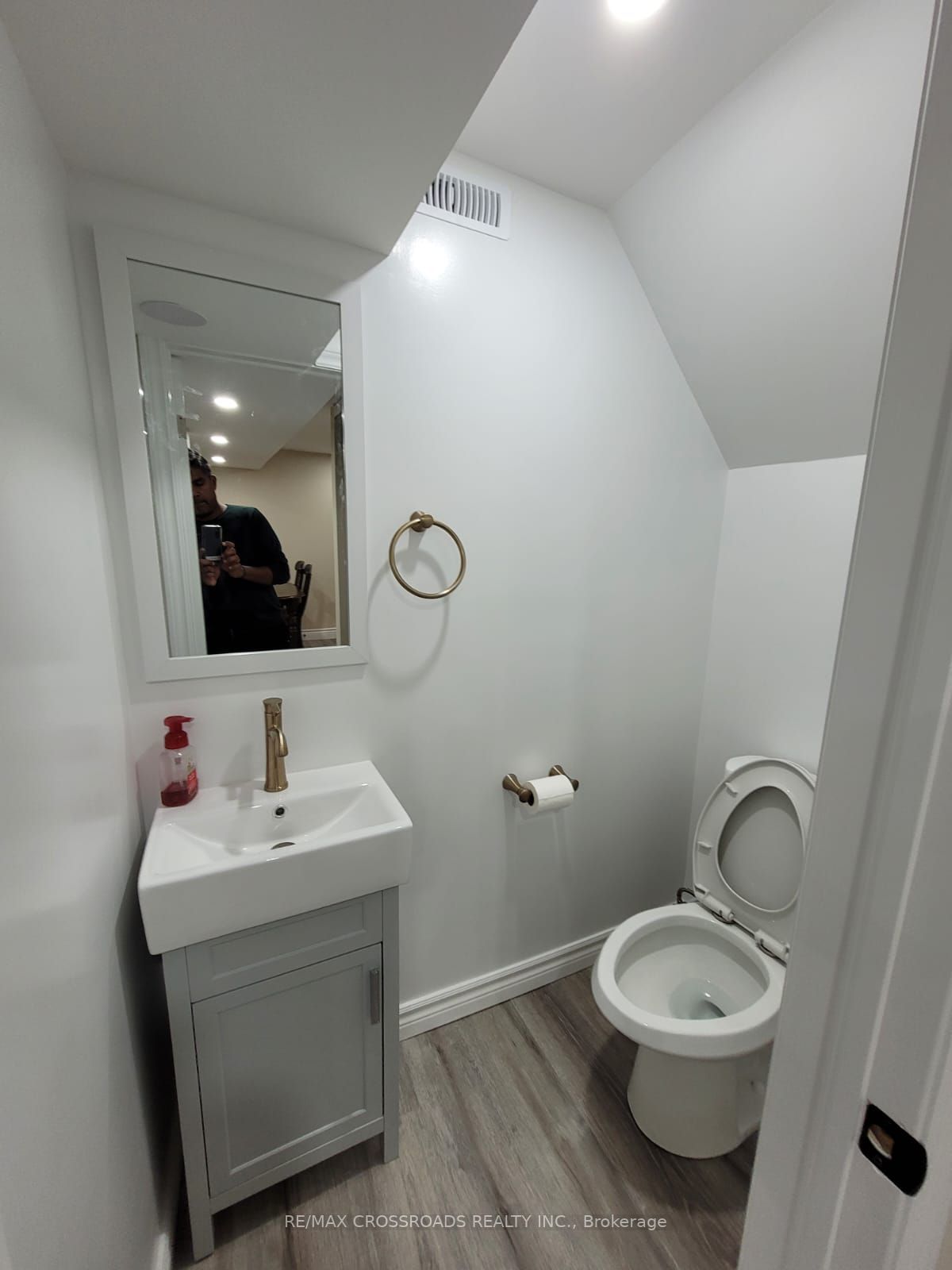 72 Burwell Cres, #Bsmt