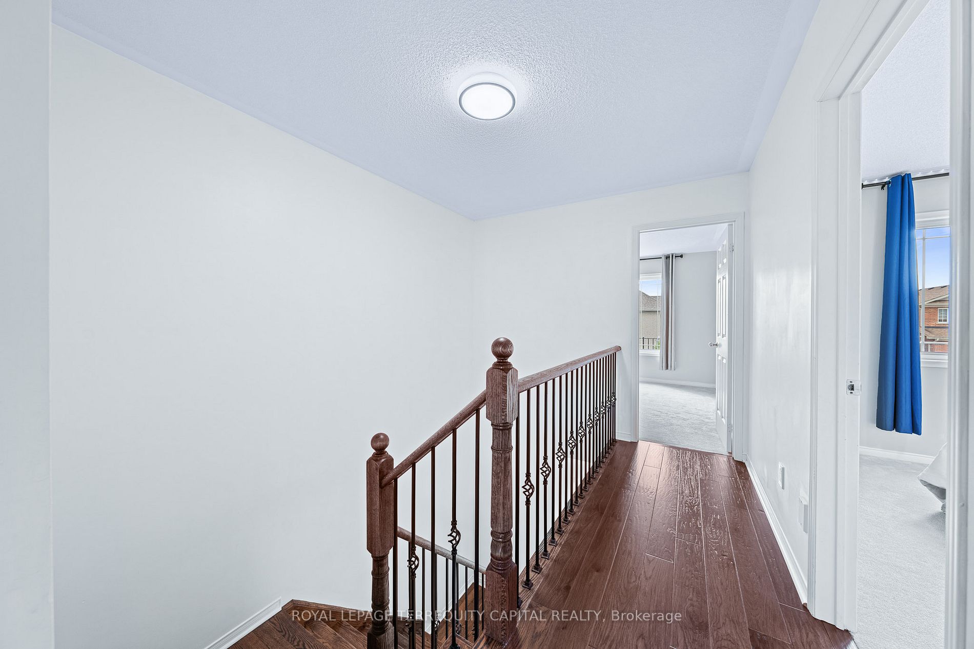 61 Long St