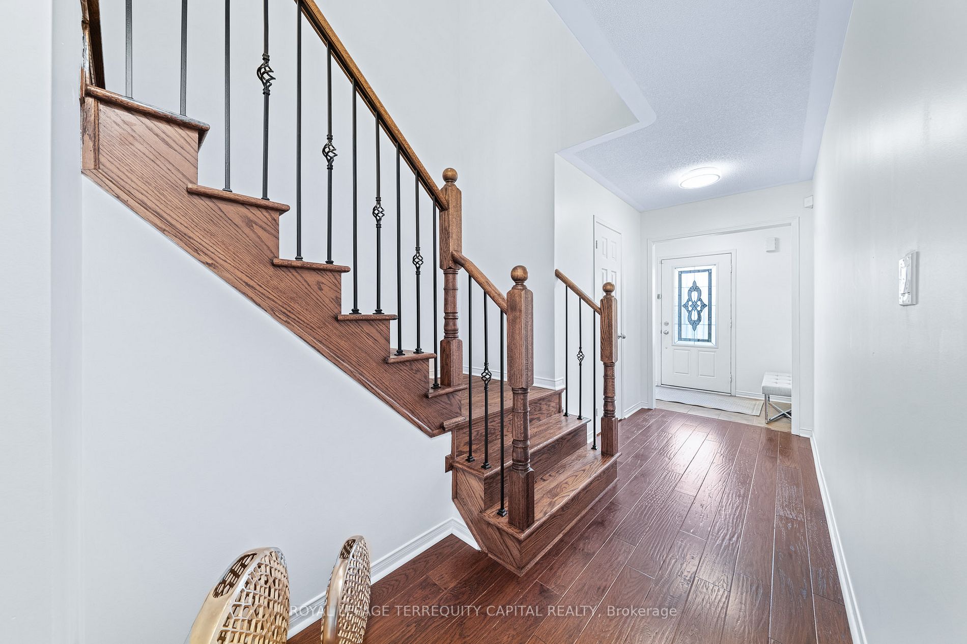 61 Long St