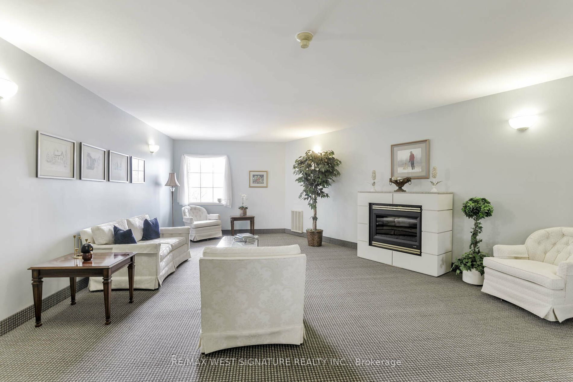 75 Treelawn Blvd, #204