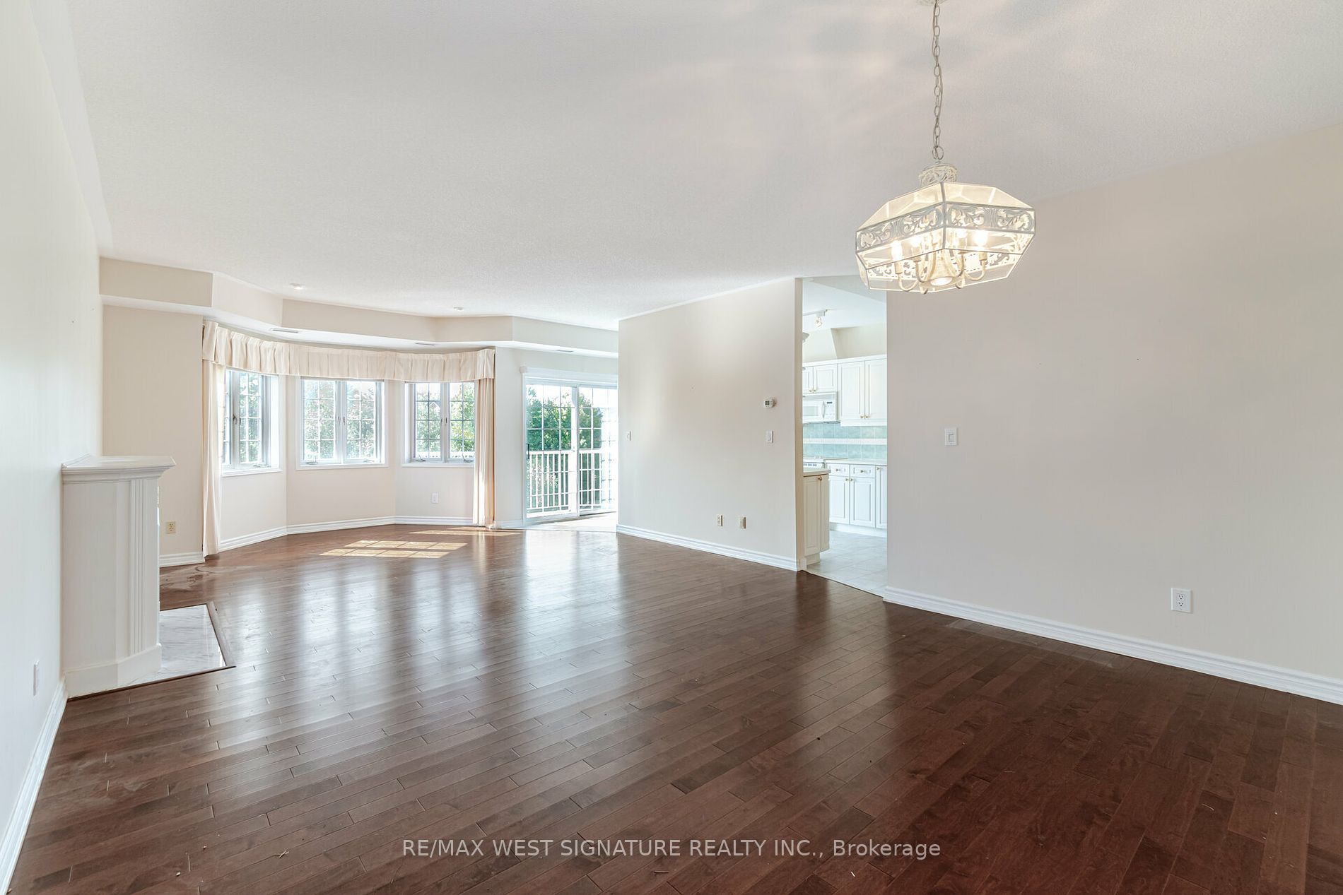 75 Treelawn Blvd, #204