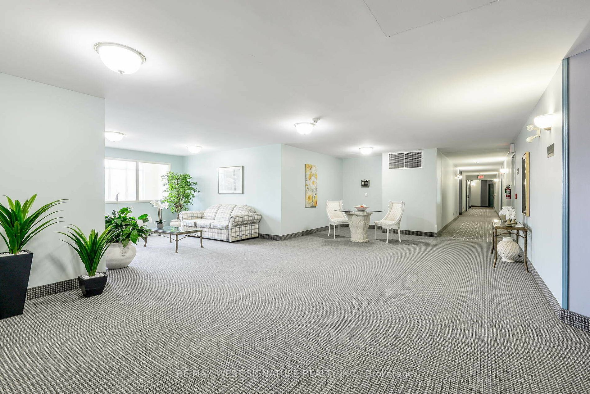 75 Treelawn Blvd, #204