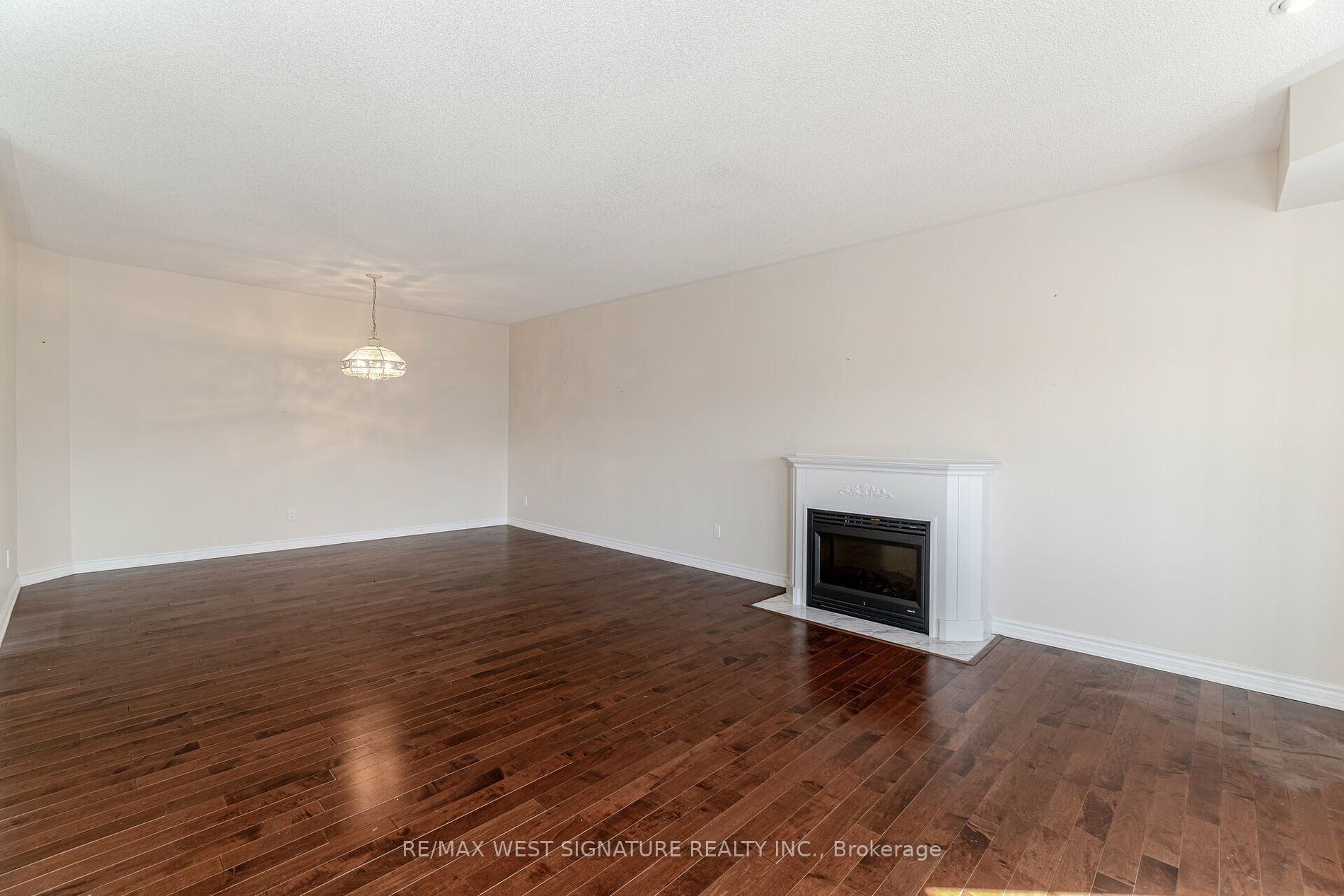 75 Treelawn Blvd, #204