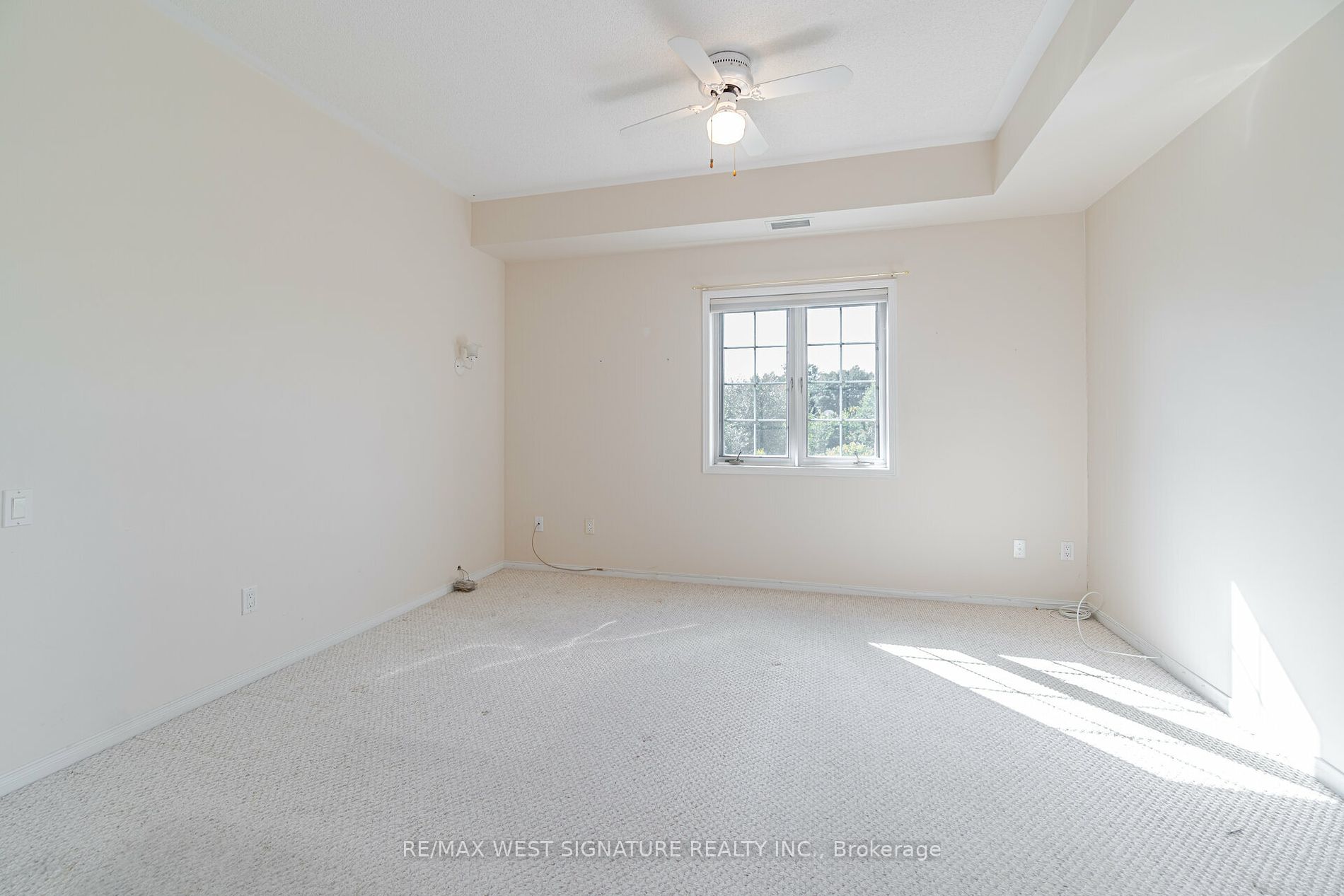 75 Treelawn Blvd, #204