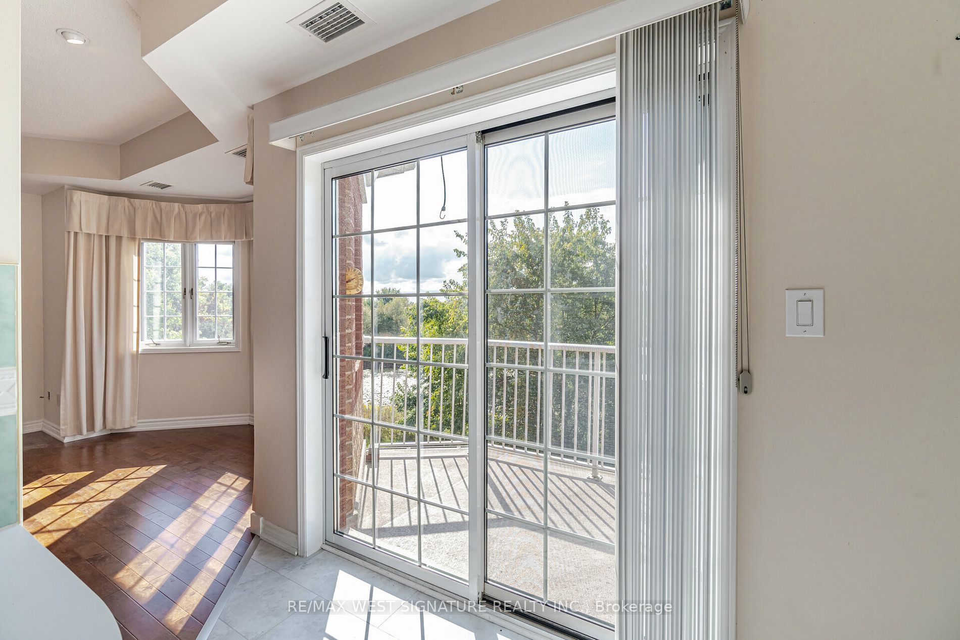 75 Treelawn Blvd, #204