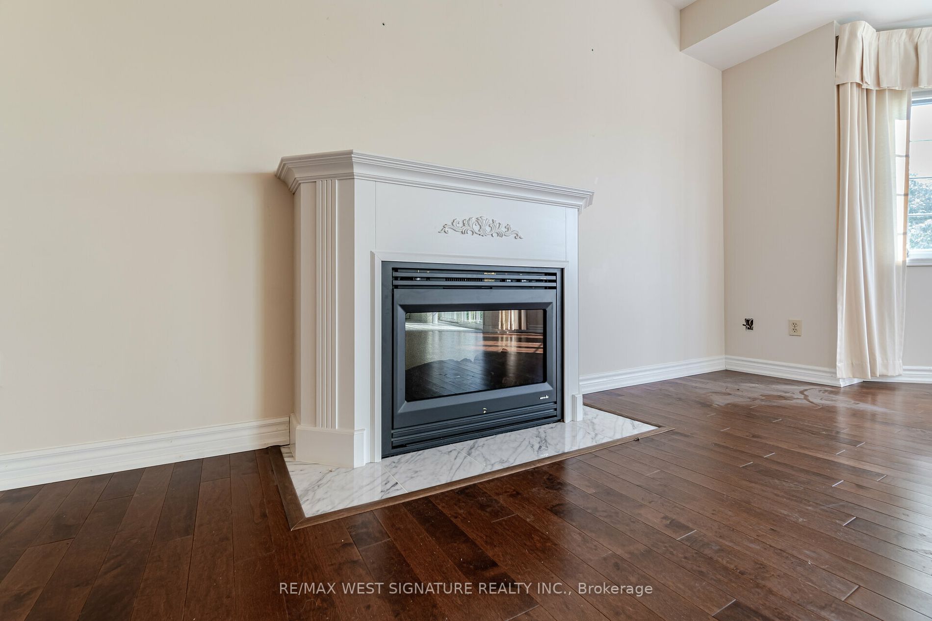 75 Treelawn Blvd, #204