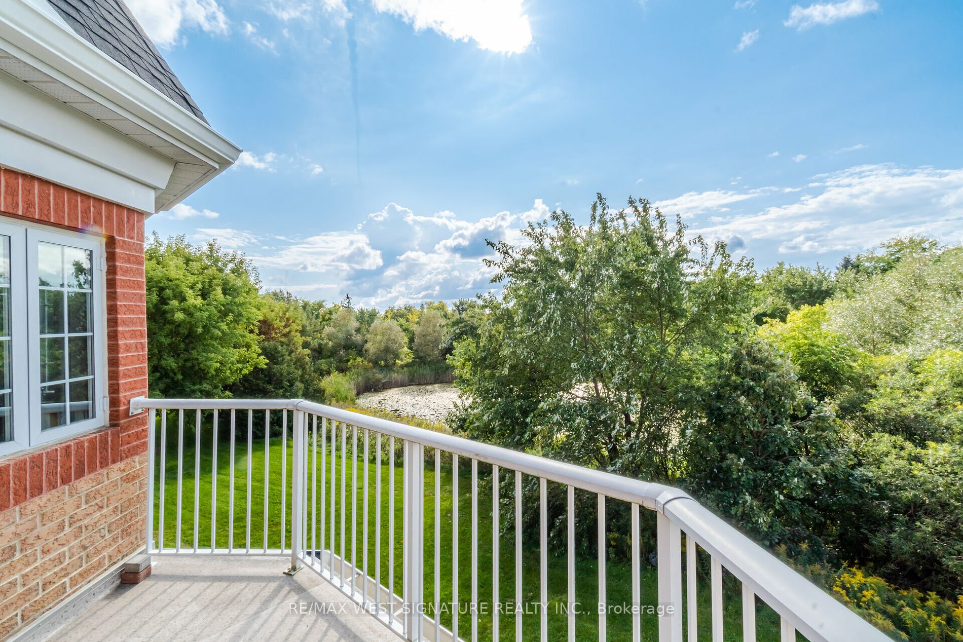 75 Treelawn Blvd, #204