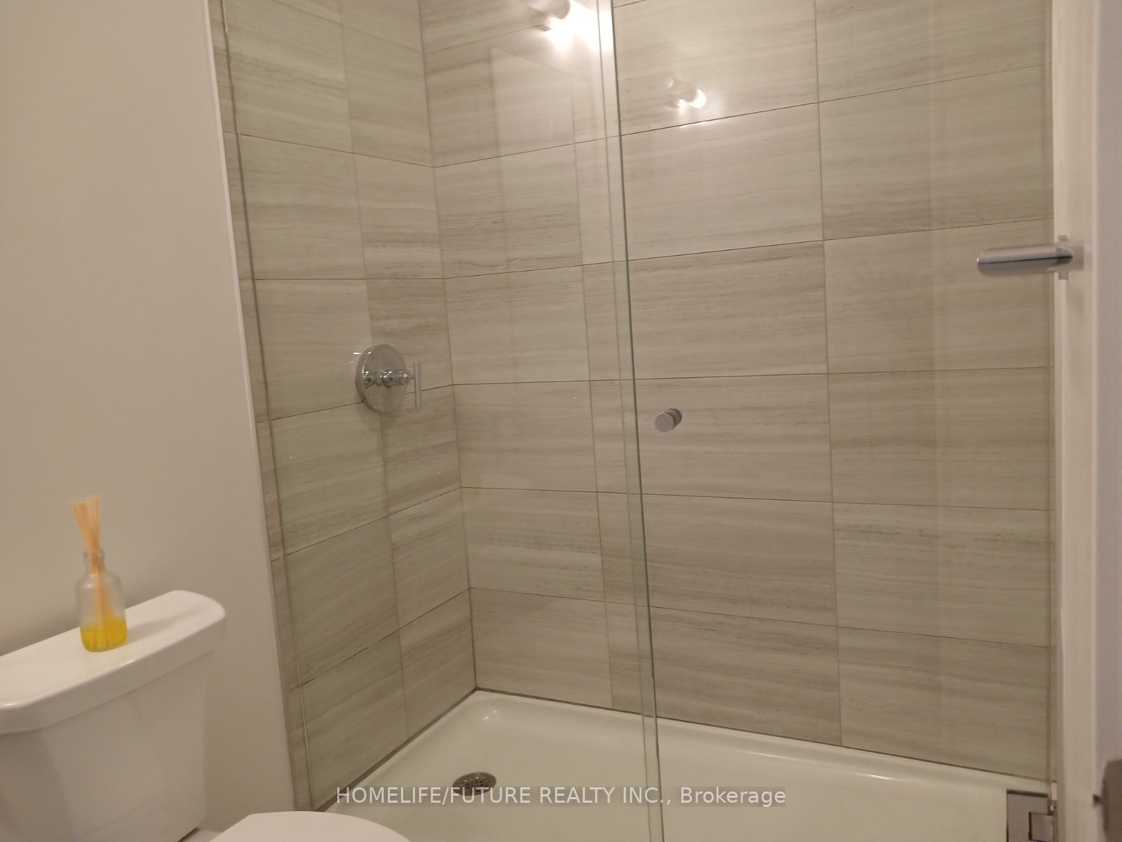 278 Buchanan Dr, #819E